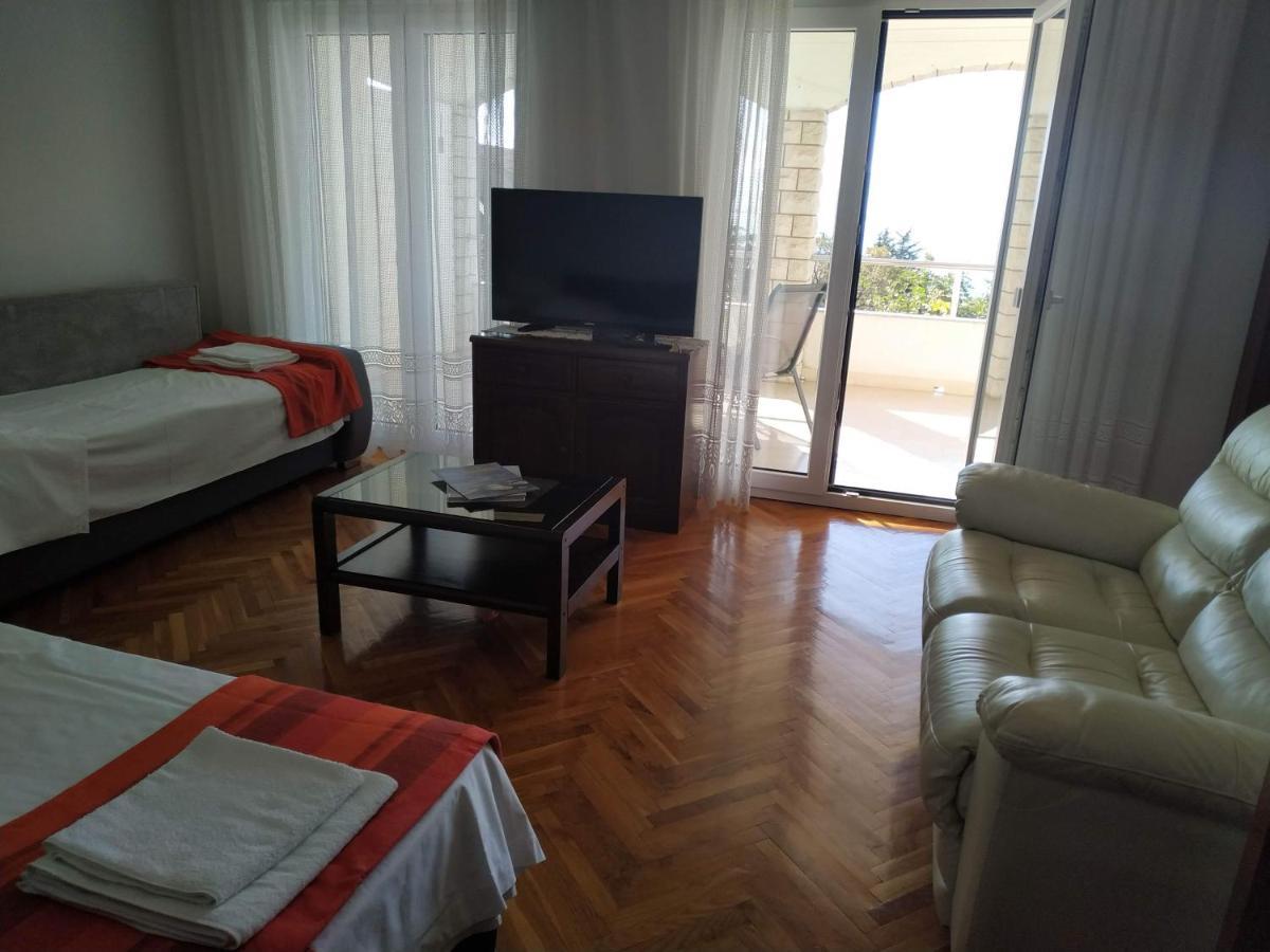 Apartments Marino Novi Vinodolski Eksteriør bilde